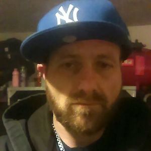 Meet your Posher, Dennis